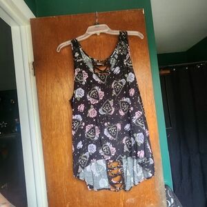 Hot Topic Black Floral Skull Tank Top